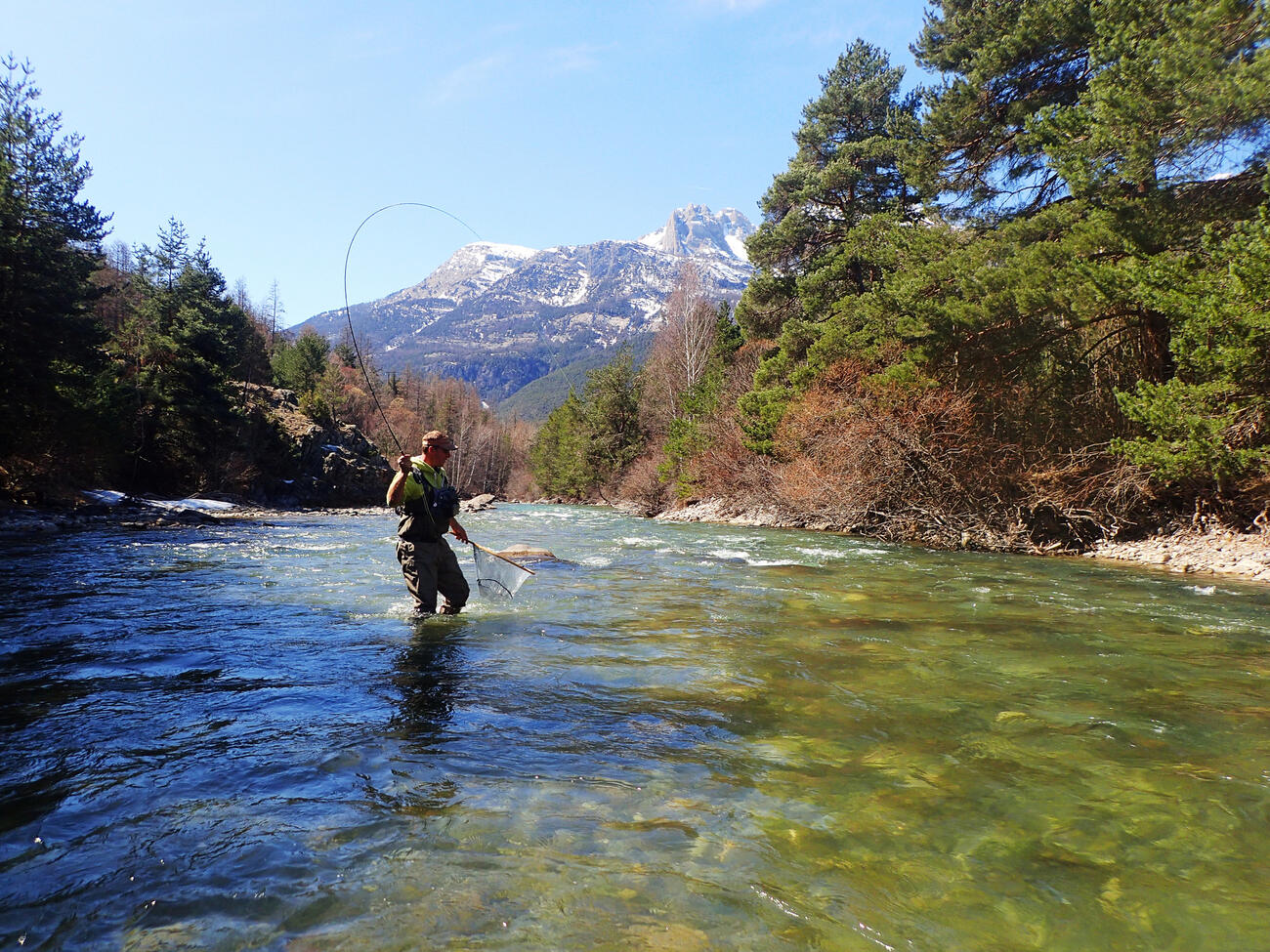 Peche En Durance Dans Les Hautes Alpes 05 Truites Cie